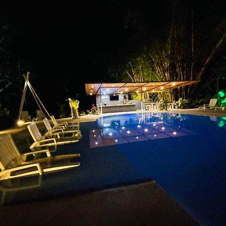 Grand Park Manuel Antonio Hotel เกโปส ภายนอก รูปภาพ