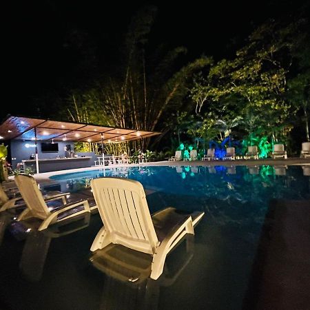 Grand Park Manuel Antonio Hotel เกโปส ภายนอก รูปภาพ
