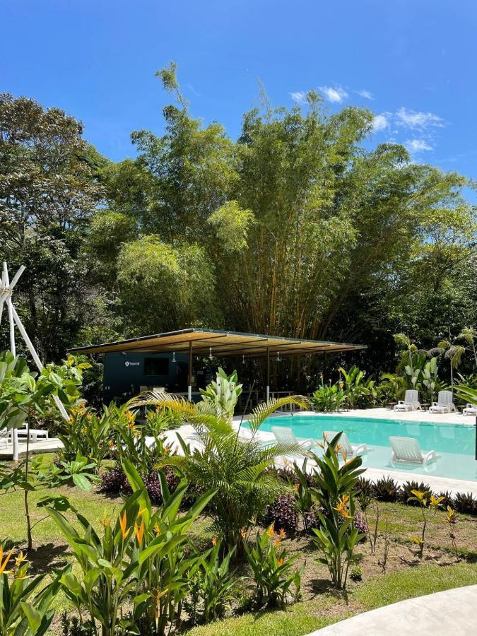 Grand Park Manuel Antonio Hotel เกโปส ภายนอก รูปภาพ