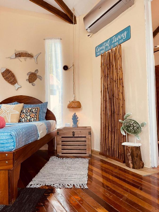 Grand Park Manuel Antonio Hotel เกโปส ภายนอก รูปภาพ