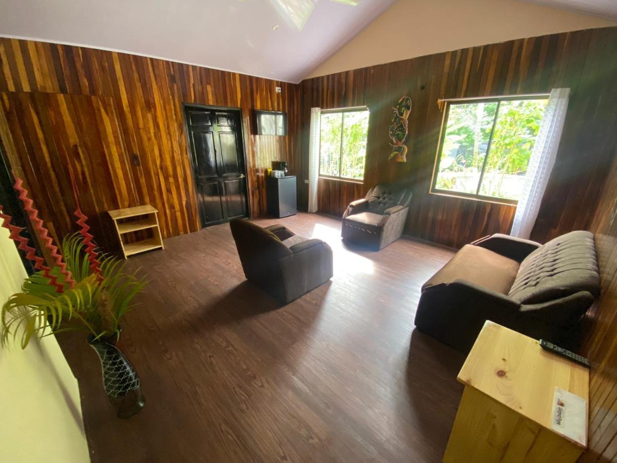 Grand Park Manuel Antonio Hotel เกโปส ภายนอก รูปภาพ