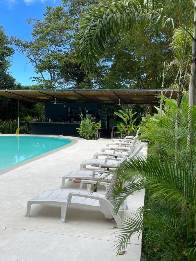 Grand Park Manuel Antonio Hotel เกโปส ภายนอก รูปภาพ
