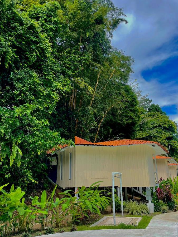 Grand Park Manuel Antonio Hotel เกโปส ภายนอก รูปภาพ