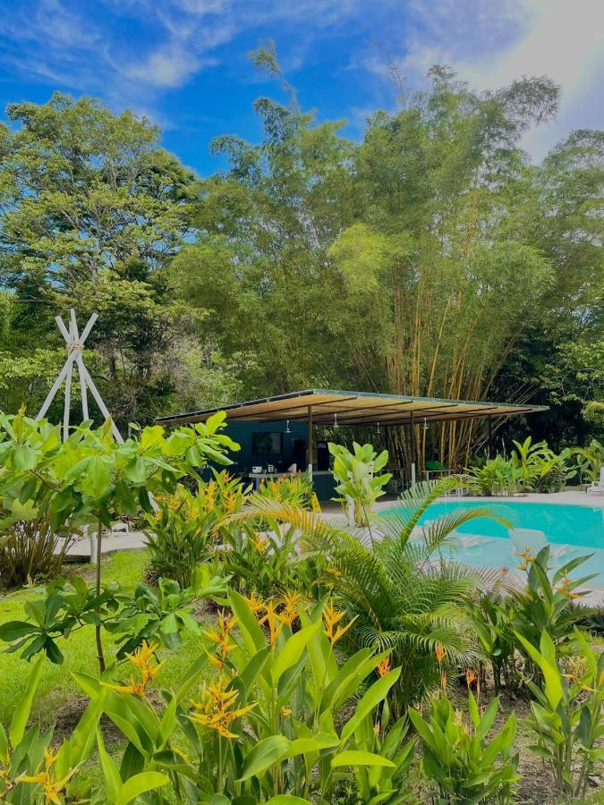 Grand Park Manuel Antonio Hotel เกโปส ภายนอก รูปภาพ